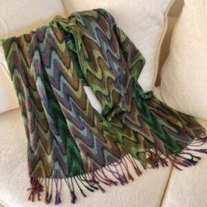 Reversible scarf or wrap